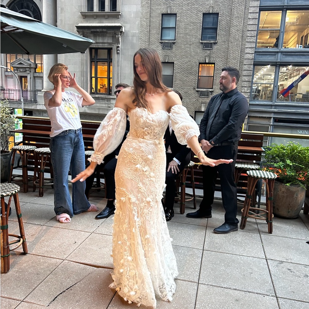 Galia Lahav Lace Wedding Dress & Sleeves GALA